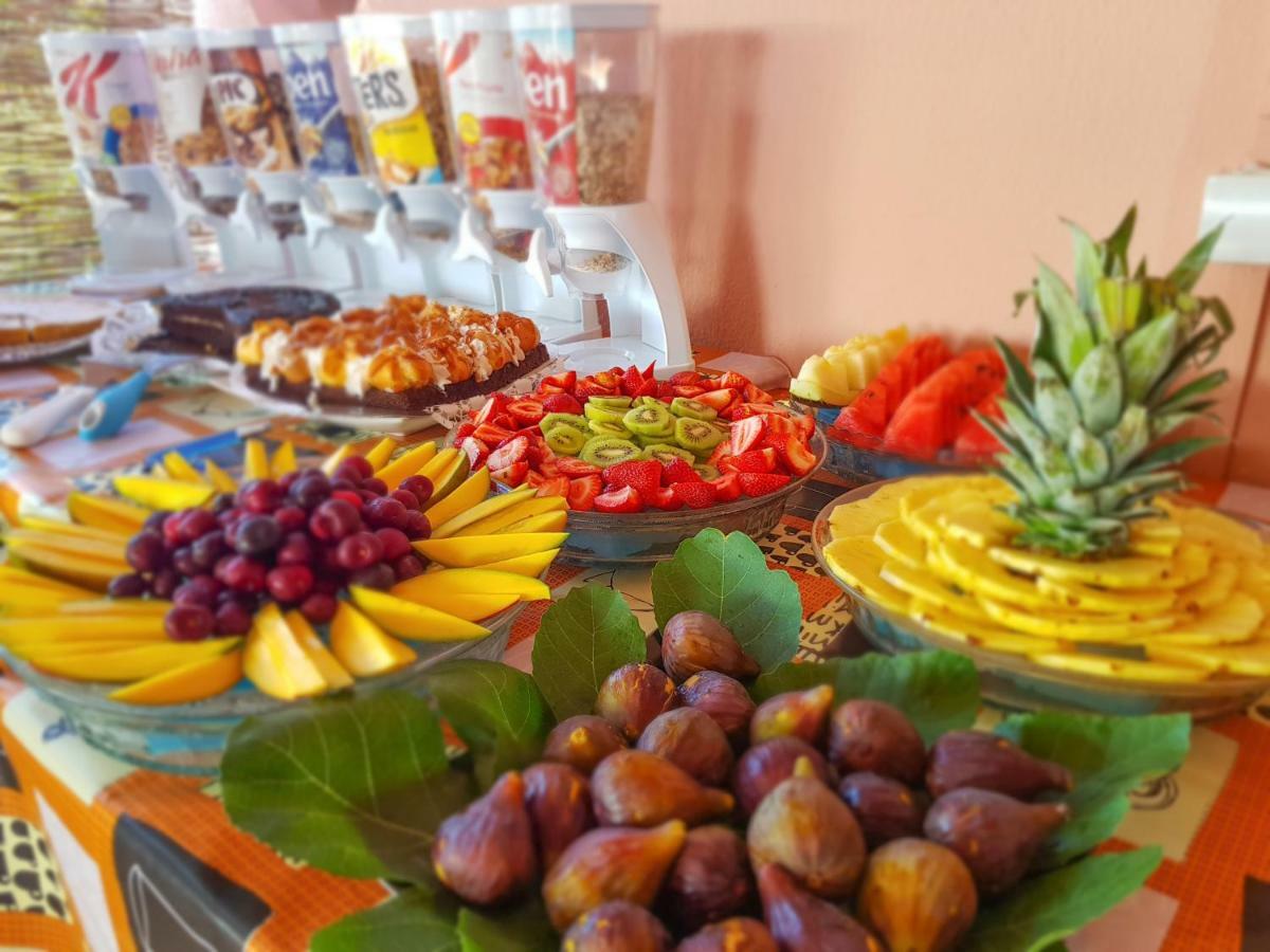 Seventies Cheap & Chic Two Apartahotel 3*